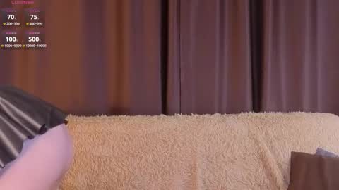 Snapshot of sunshinegirlx chatting on 10, 11, 2025 Alice online show from 10, 11, 2025