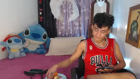 Snapshot of superasian143xx chatting on 12, 2, 2025 GAY online show from 12, 2, 2025