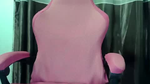Snapshot of superb_ass25 chatting on 7, 12, 2024 KIMZY online show from 7, 12, 2024