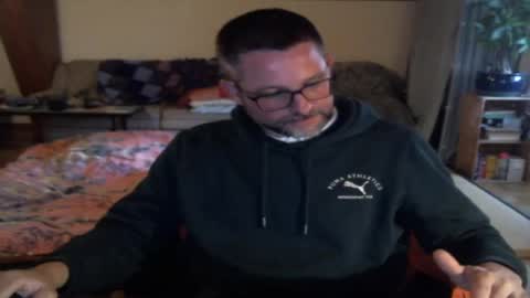 Snapshot of supersquirrel81 chatting on 13, 5, 2026 supersquirrel81 online show from 13, 5, 2026