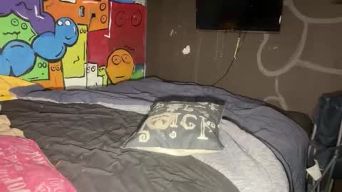 Snapshot of supremelifers chatting on 23, 10, 2025 Stony online show from 23, 10, 2025