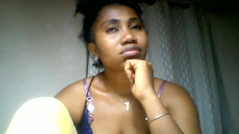 Snapshot of surbelle chatting on 23, 6, 2026 surbelle online show from 23, 6, 2026