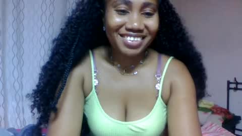 Snapshot of surbelle chatting on 28, 6, 2026 surbelle online show from 28, 6, 2026