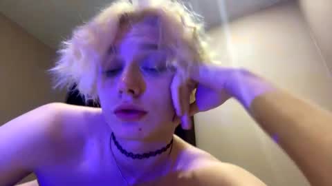 Snapshot of susan228 chatting on 27, 2, 2025 Vladiva online show from 27, 2, 2025