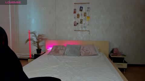 Annie online show from 11, 3, 2025