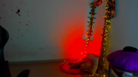 Snapshot of susan_fox1 chatting on 1, 12, 2025 Dani online show from 1, 12, 2025