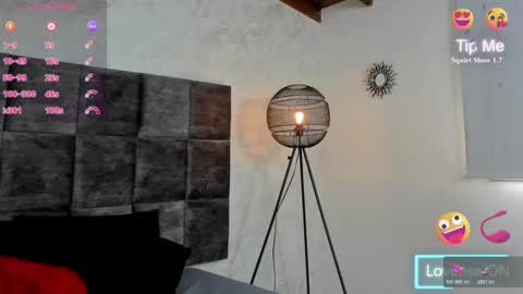 Snapshot of susanjacobs chatting on 5, 1, 2025 Susan online show from 5, 1, 2025