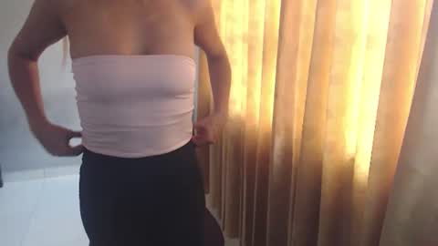 susanleroy online show from 10, 3, 2025