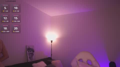 Snapshot of susannamoore chatting on 25, 2, 2026 Sus Moore online show from 25, 2, 2026