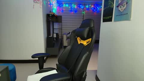 Snapshot of susanrhodes chatting on 19, 1, 2025 Andrea - Migue online show from 19, 1, 2025