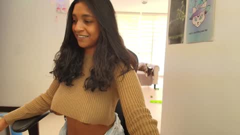 Snapshot of susanrhodes chatting on 7, 2, 2025 Andrea - Migue online show from 7, 2, 2025