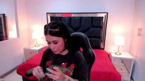 susanvilla online show from 13, 11, 2025