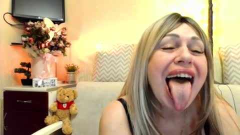 SusiexNoreen online show from 6, 7, 2026