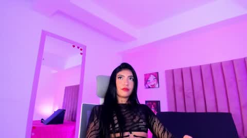 Sussan Nicole  online show from 23, 9, 2025