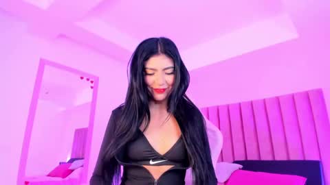 Sussan Nicole  online show from 29, 10, 2025