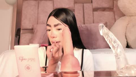 Sussie Tompsom online show from 30, 3, 2026