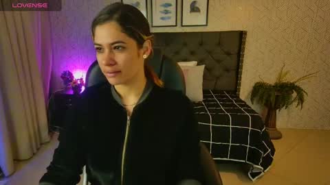 Snapshot of sussy__stone chatting on 2, 12, 2024 online show from 2, 12, 2024