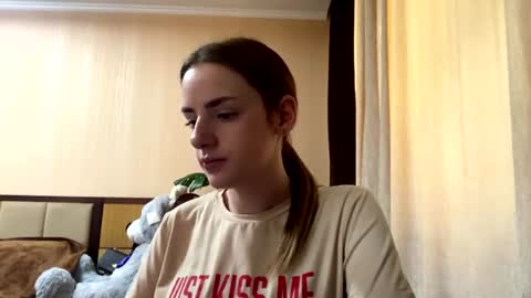 Emila online show from 9, 7, 2026