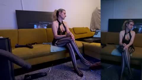 suzannexxxxxx online show from 18, 7, 2026