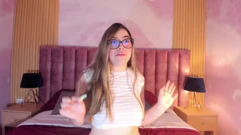 suzylee_ online show from 28, 4, 2026