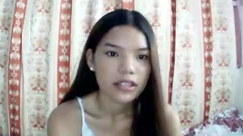 Snapshot of sweet01pinay chatting on 7, 5, 2026 sweet01pinay online show from 7, 5, 2026