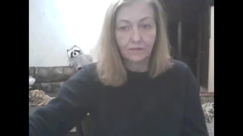 sweet4blonde609 online show from 27, 4, 2026