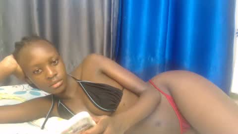 Petite Queen online show from 27, 12, 2024