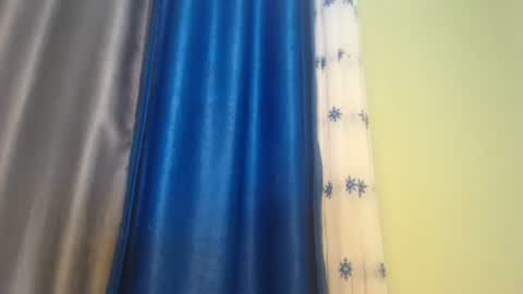 Petite Queen online show from 28, 12, 2024