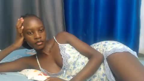 Petite Queen online show from 6, 1, 2025