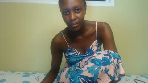 Petite Queen online show from 8, 1, 2025