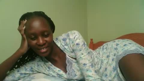 Petite Queen online show from 17, 1, 2025