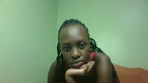 Petite Queen online show from 22, 1, 2025
