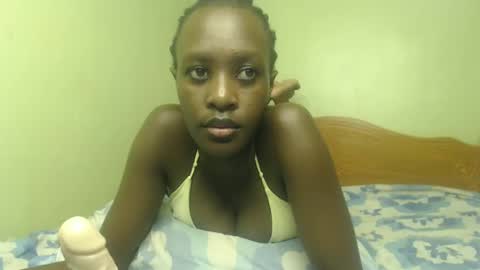 Petite Queen online show from 23, 1, 2025