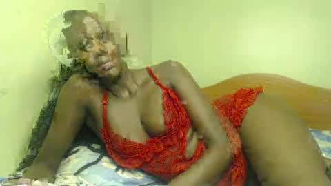 Petite Queen online show from 28, 1, 2025