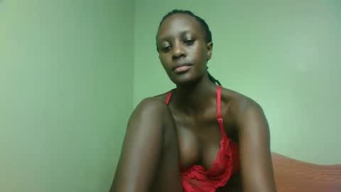 Petite Queen online show from 1, 2, 2025