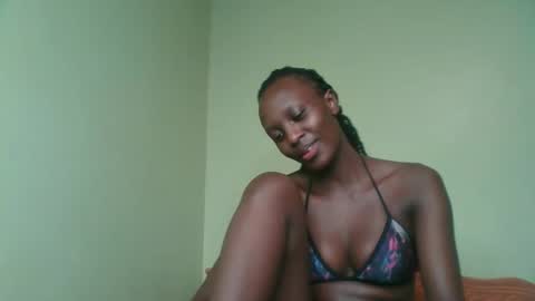 Petite Queen online show from 1, 2, 2025