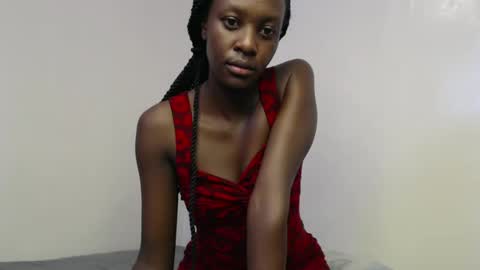 Petite Queen online show from 9, 2, 2025