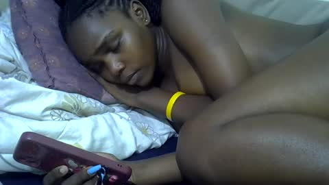 Snapshot of sweet_aly1 chatting on 17, 7, 2026 Alice online show from 17, 7, 2026