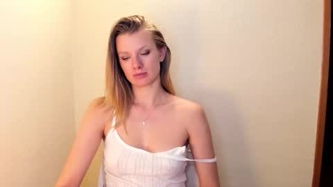 Snapshot of sweet_angel_a chatting on 20, 2, 2026 Ann - your sweet girl online show from 20, 2, 2026