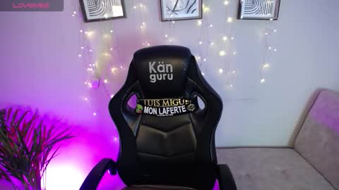 Bella Valery online show from 19, 3, 2026