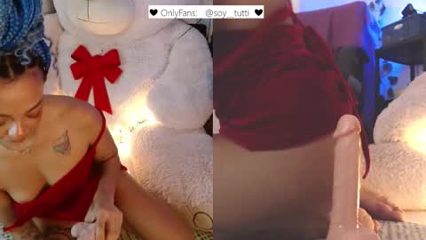 Snapshot of sweet_bluee chatting on 1, 12, 2024 Tutti  online show from 1, 12, 2024