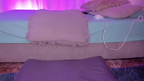 Chelsy  online show from 11, 2, 2025