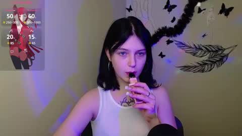 Snapshot of sweet_cherryg chatting on 22, 2, 2025 Ivy online show from 22, 2, 2025