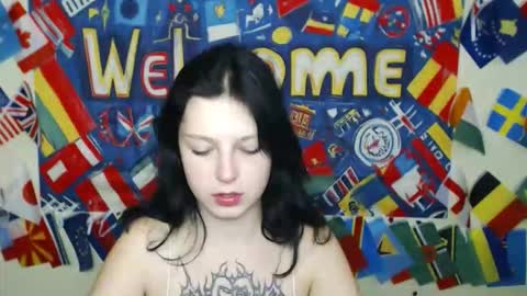 Snapshot of sweet_cherryg chatting on 1, 10, 2025 Ivy online show from 1, 10, 2025