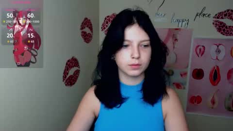 Snapshot of sweet_cherryg chatting on 12, 10, 2025 Ivy online show from 12, 10, 2025