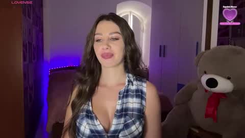 Sweet Cherry online show from 18, 9, 2025