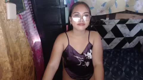 sweet_czylle online show from 16, 7, 2026