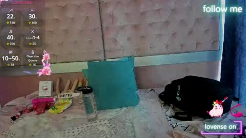 Snapshot of sweet_emmili chatting on 12, 5, 2026 emmili online show from 12, 5, 2026