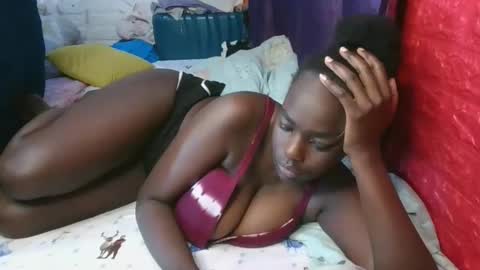 Snapshot of sweet_hennessey chatting on 26, 5, 2026 sweet_hennessey online show from 26, 5, 2026