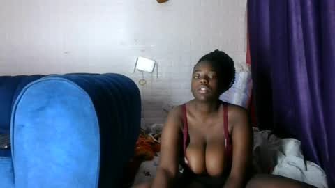 sweet_hennessey online show from 28, 6, 2026